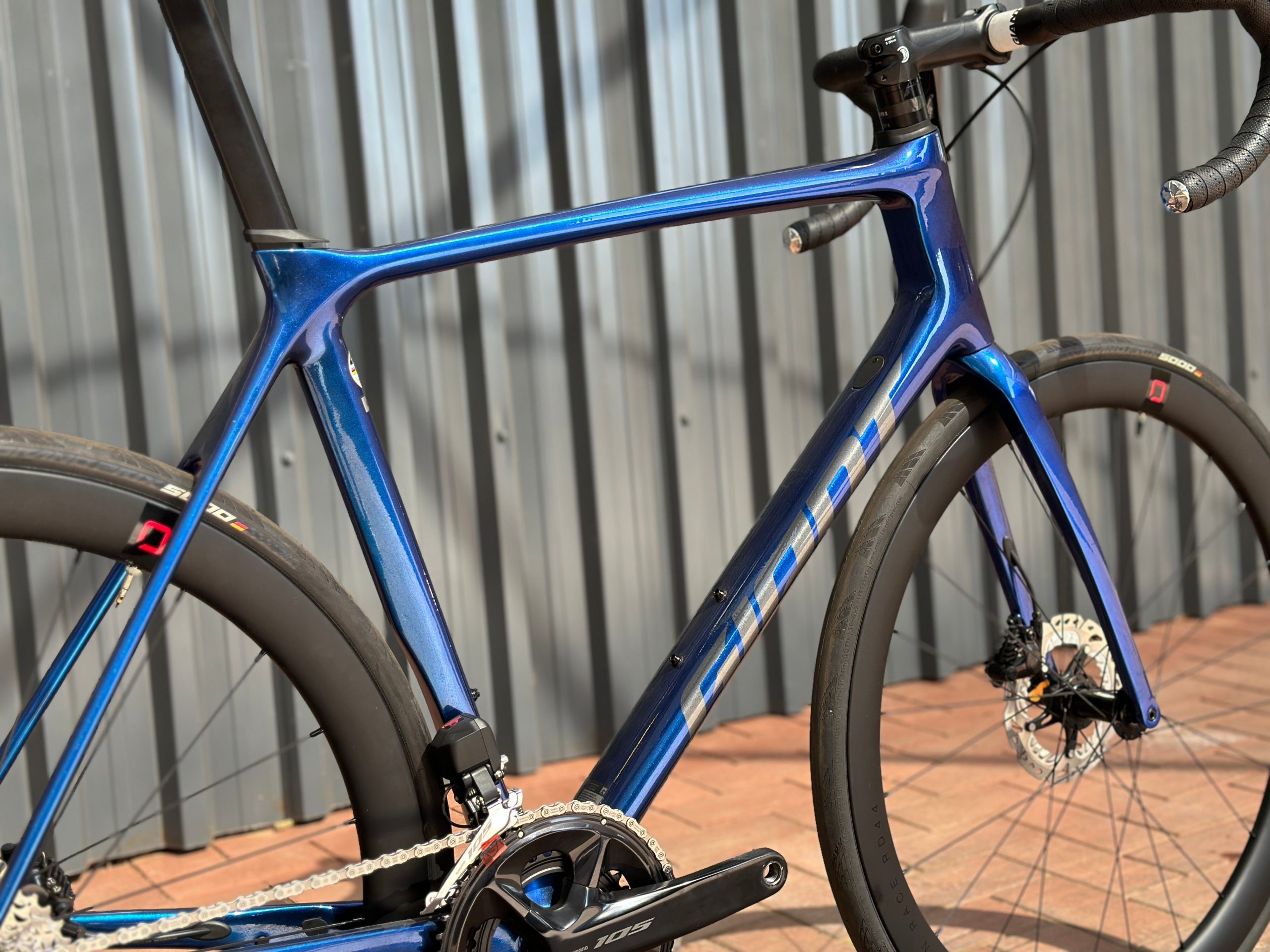 Giant TCR Advanced Pro 0 (105 di2) view 3