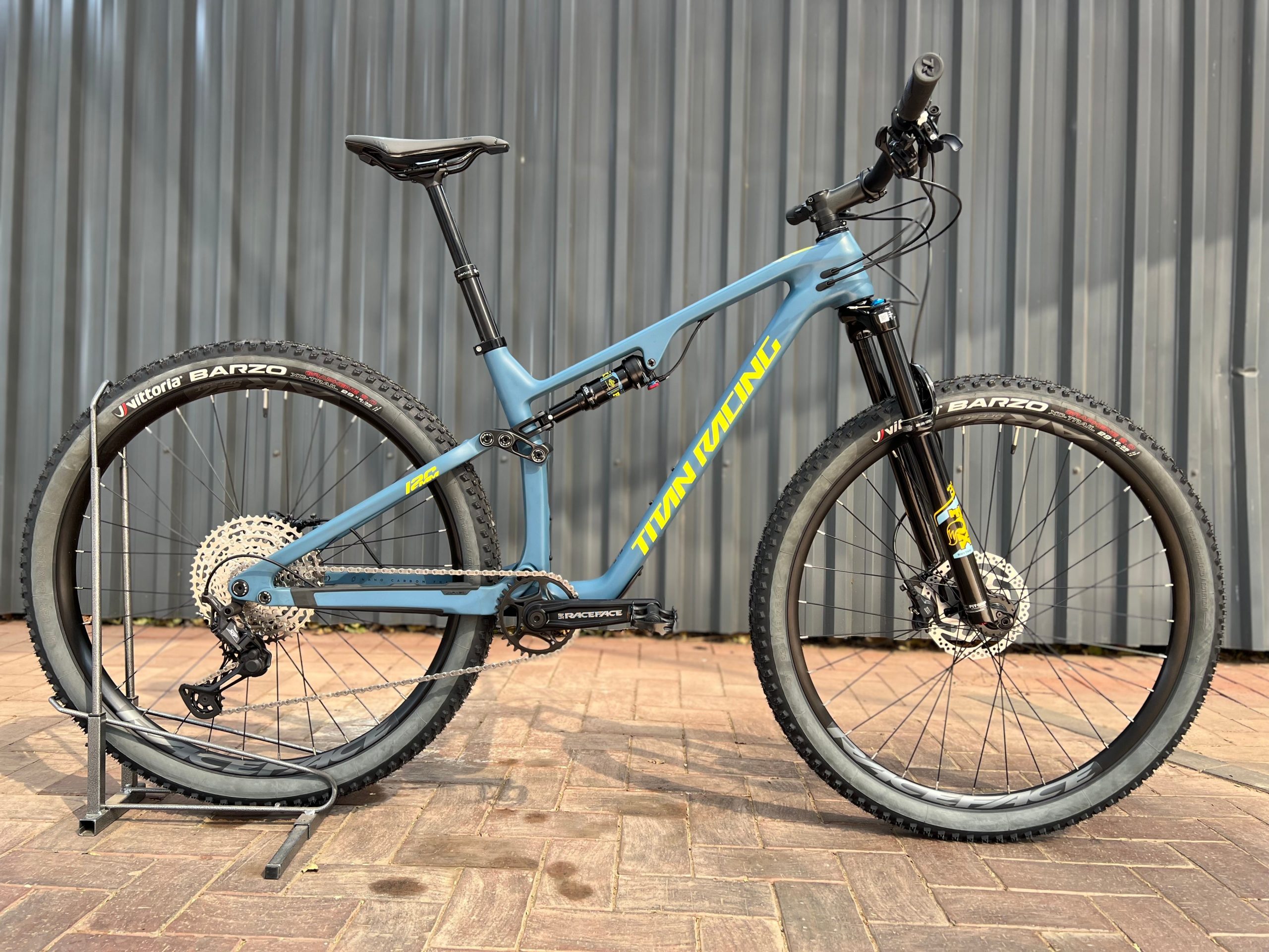 Titan Cypher SE Comp Carbon (120mm) view 2