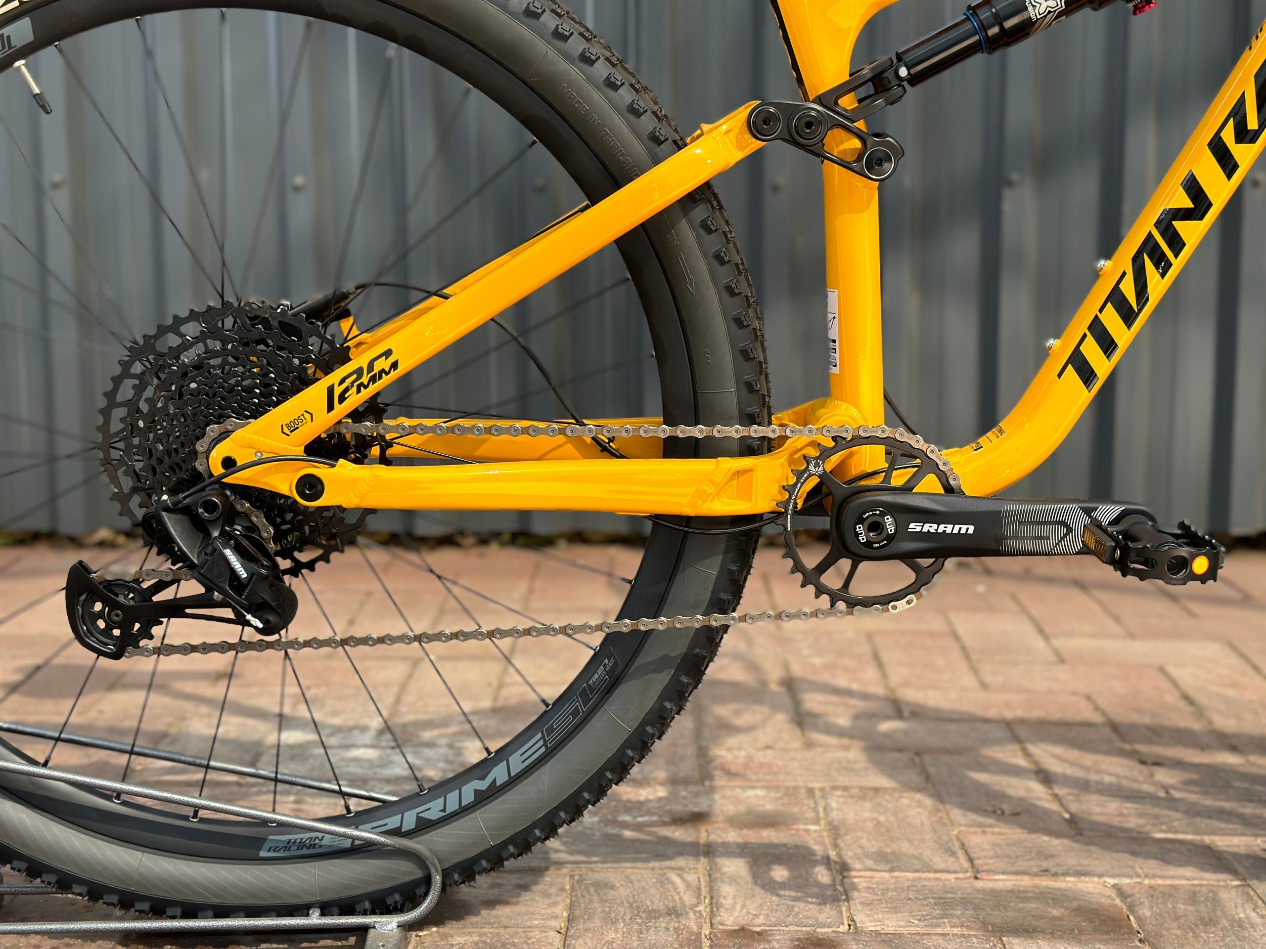 Titan Cypher DC Dash (2024) view 4