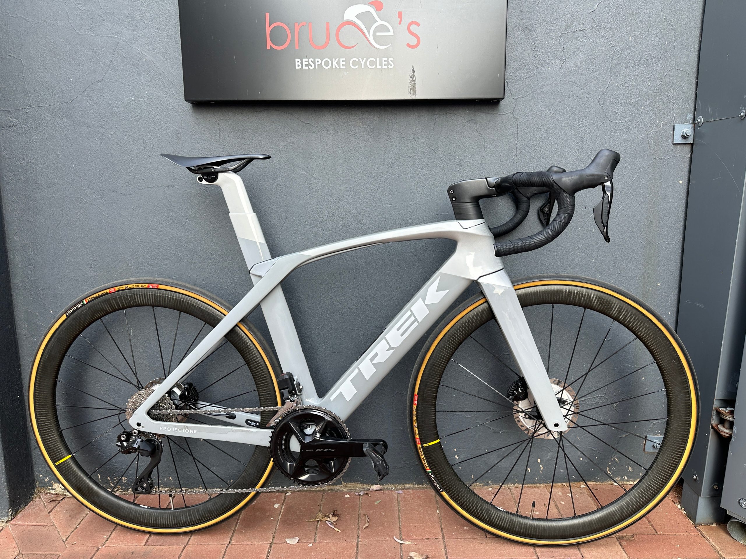 Trek Madone SLR6 (54cm)