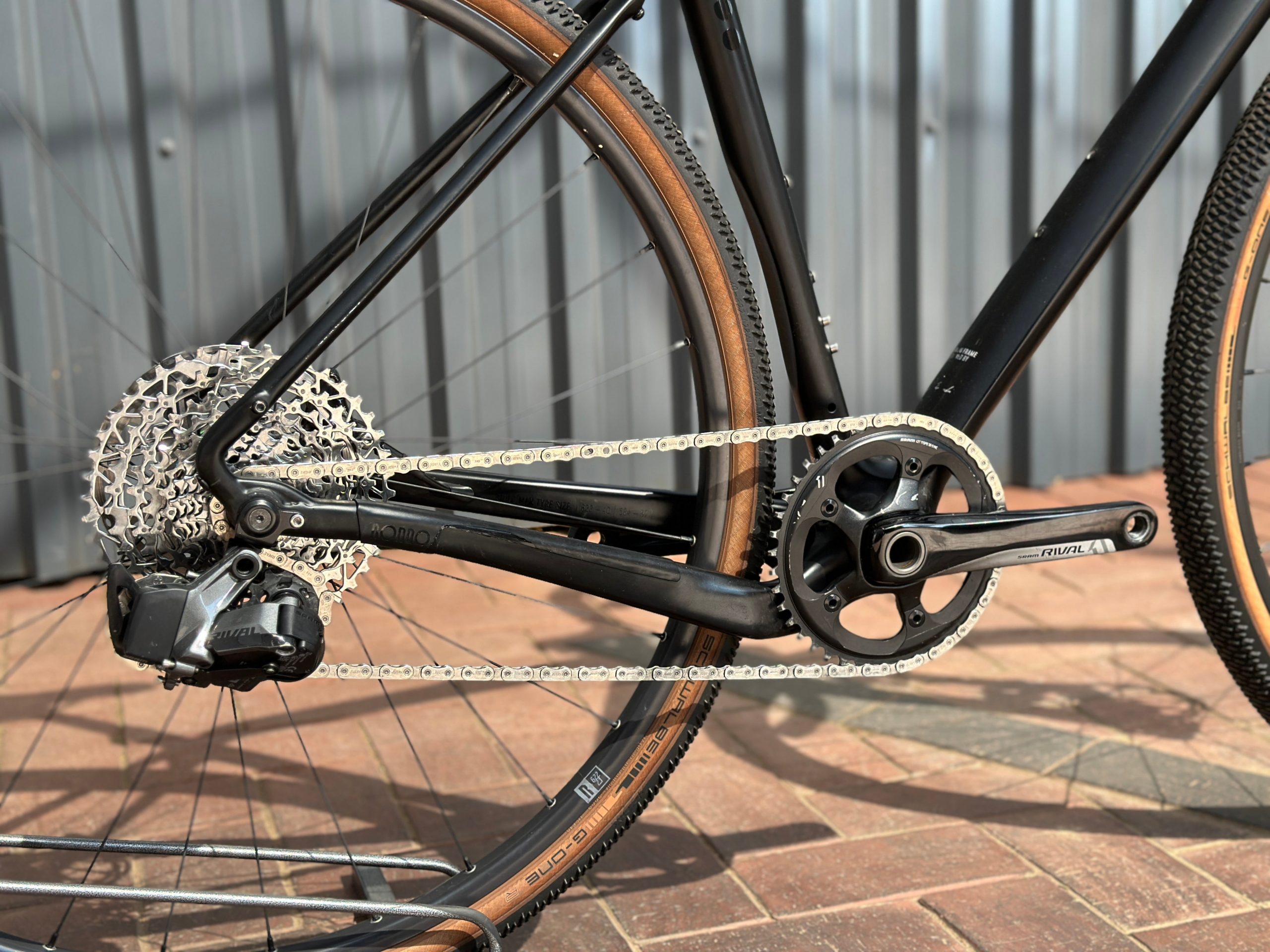 Rondo Ruut CF Rival AXS Gravel Bike (pre-owned) view 2