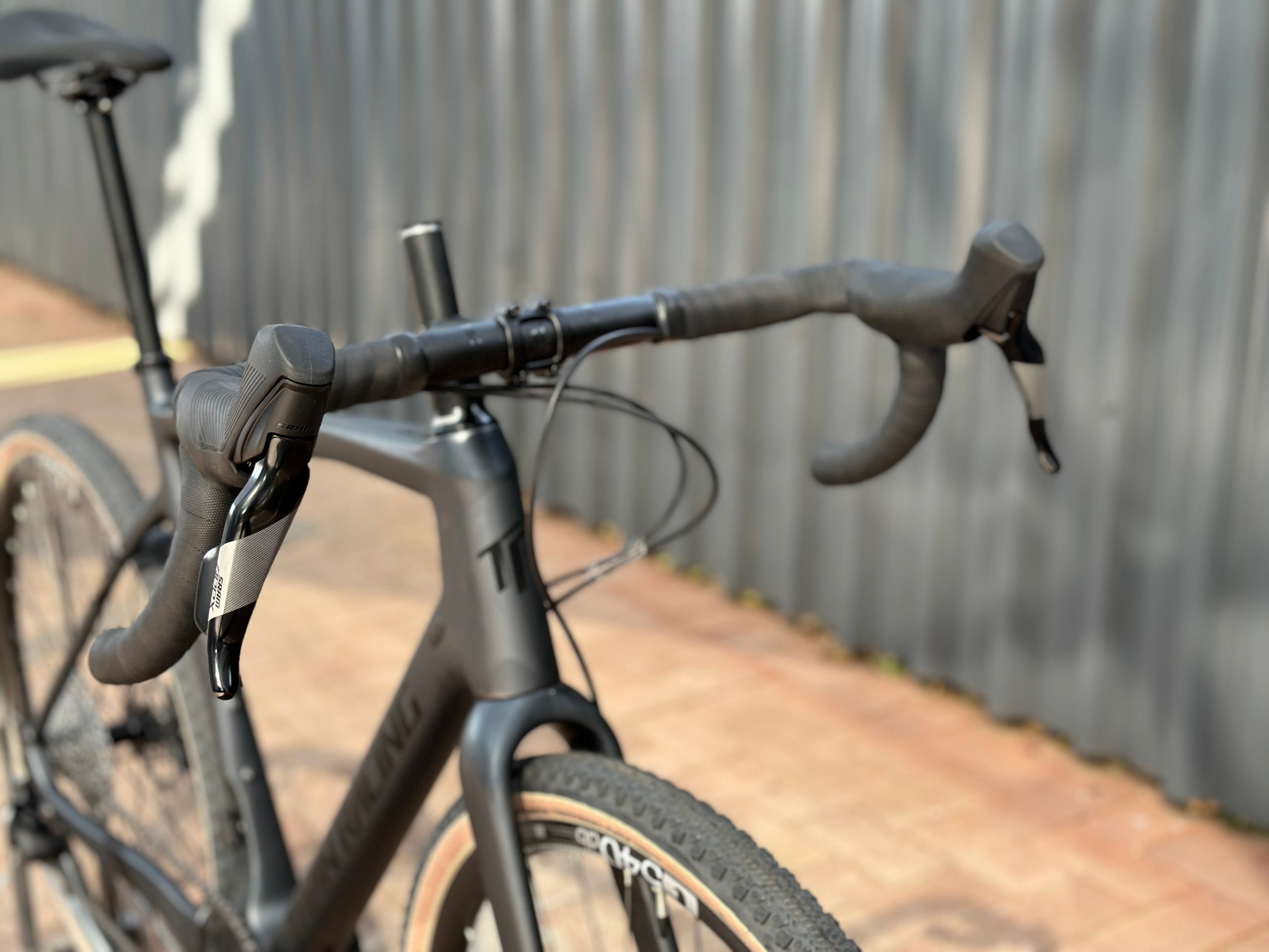 Titan Switch Carbon Comp (2024) - Image 8