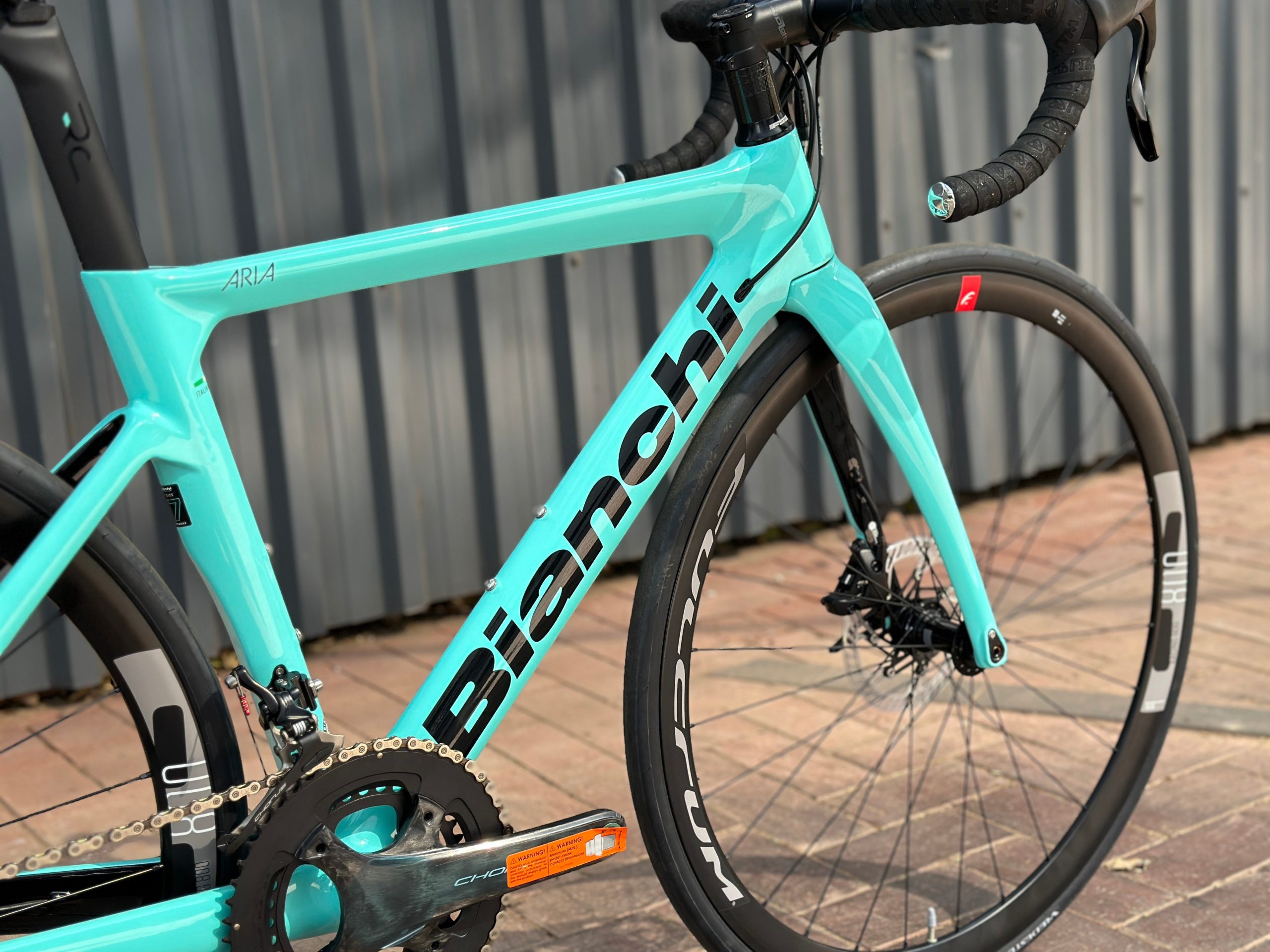 Bianchi Aria Aero Disc Road Bike (Chorus) view 4