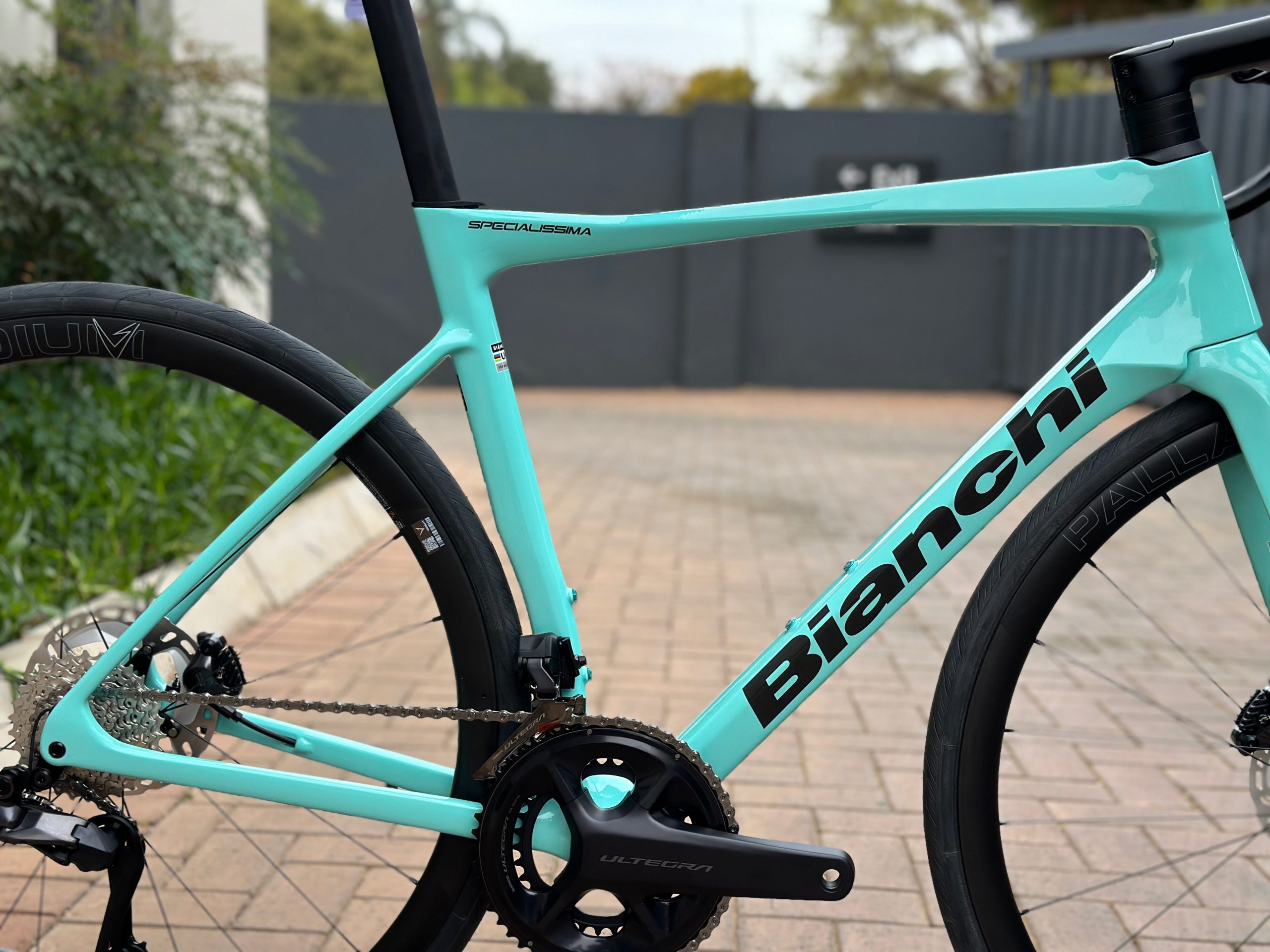 Bianchi Specialissima Comp Ultegra (2024) view 4