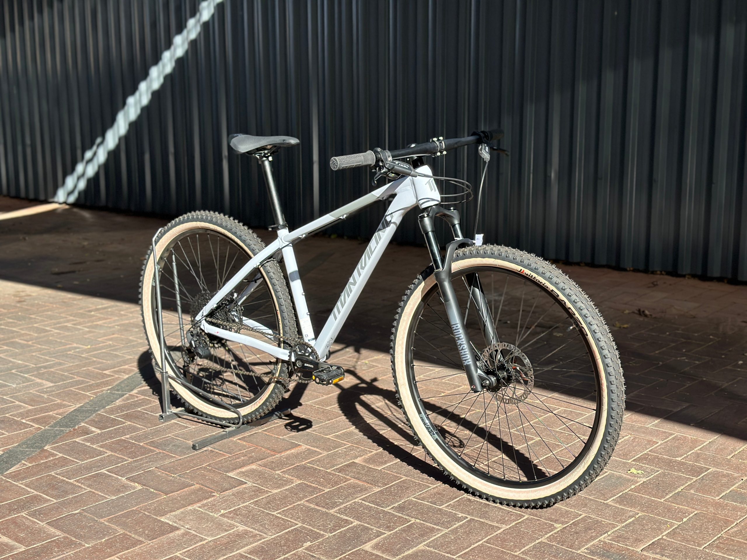 Titan Rogue Dash SX (2024) view 3