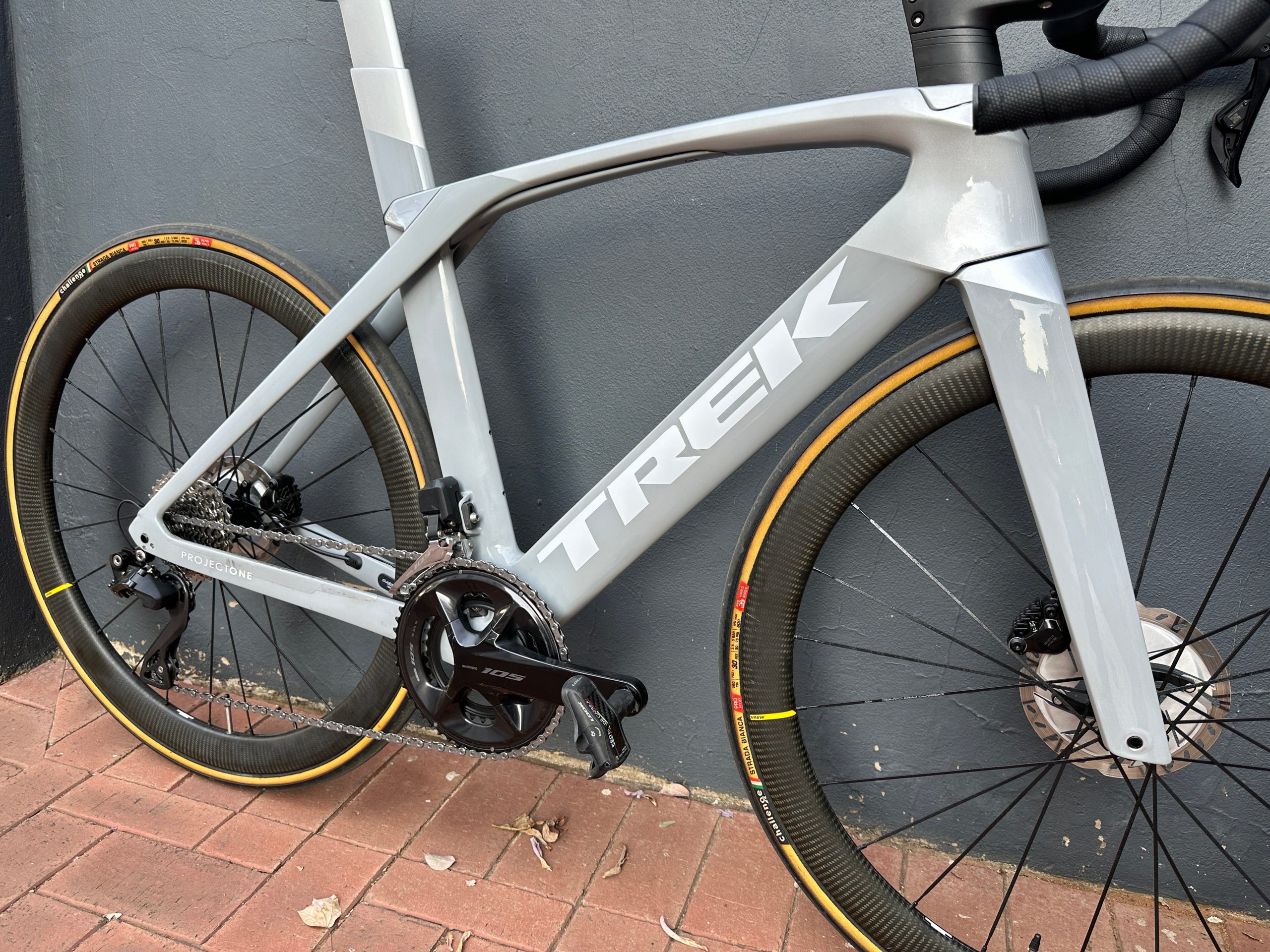 Trek Madone SLR6 (54cm) view 2