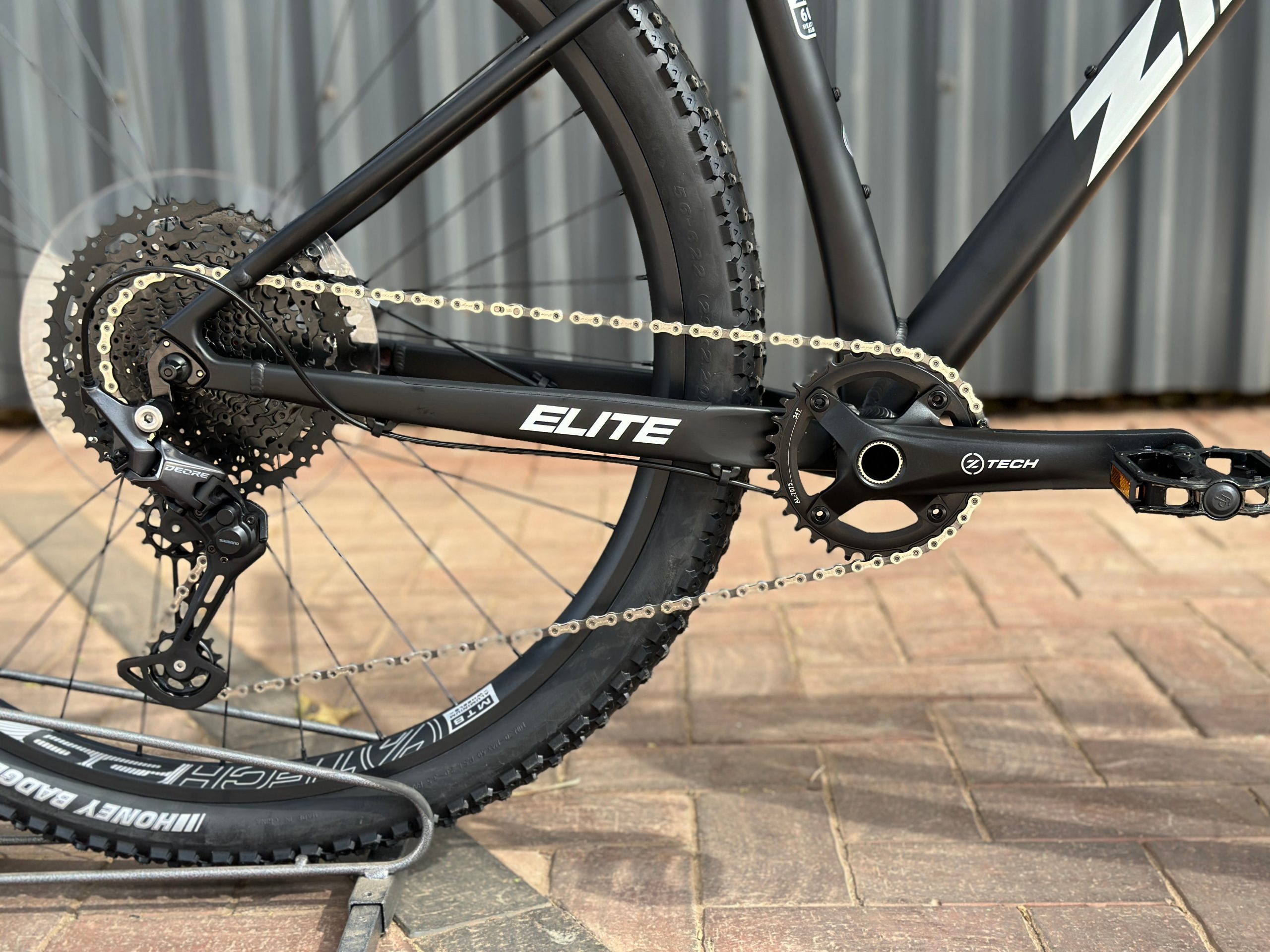 Zini Z29 Elite 29er Hardtail view 2