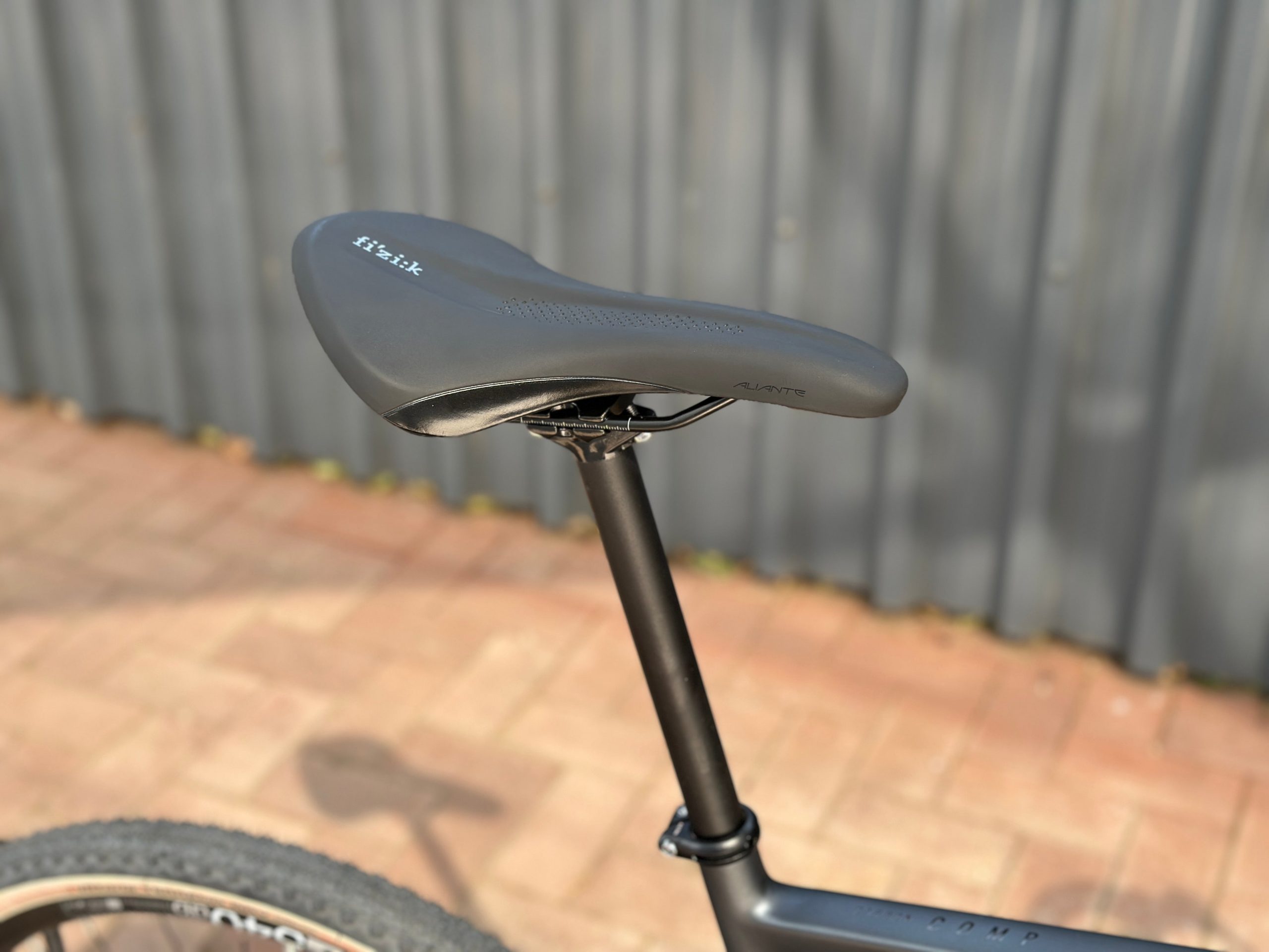 Titan Switch Carbon Comp (2024) - Image 7