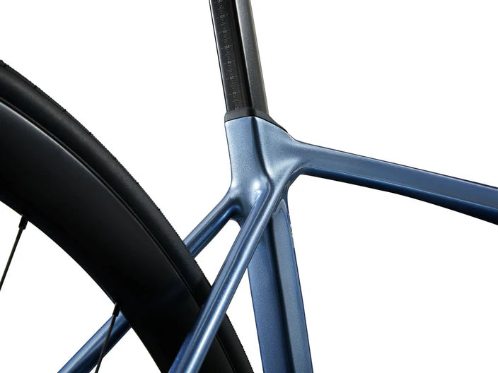 Giant TCR Advanced 0 Di2 (2025) view 3