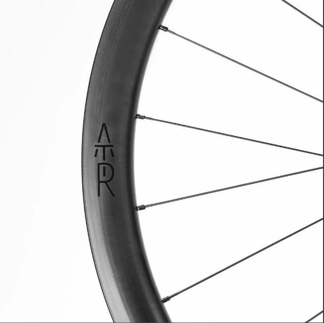 Reynolds ATR 700c Carbon Gravel Disc Wheelset view 2